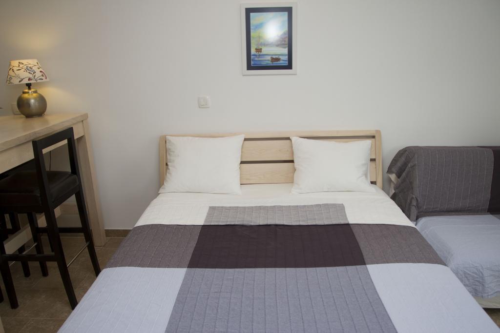 Apartments Brezanin ストモレ エクステリア 写真